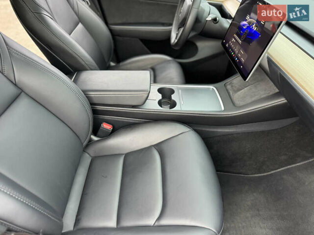 Синий Тесла Model Y, объемом двигателя 0 л и пробегом 36 тыс. км за 31000 $, фото 67 на Automoto.ua