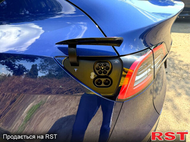 Синий Тесла Model Y, объемом двигателя 0 л и пробегом 26 тыс. км за 30000 $, фото 7 на Automoto.ua