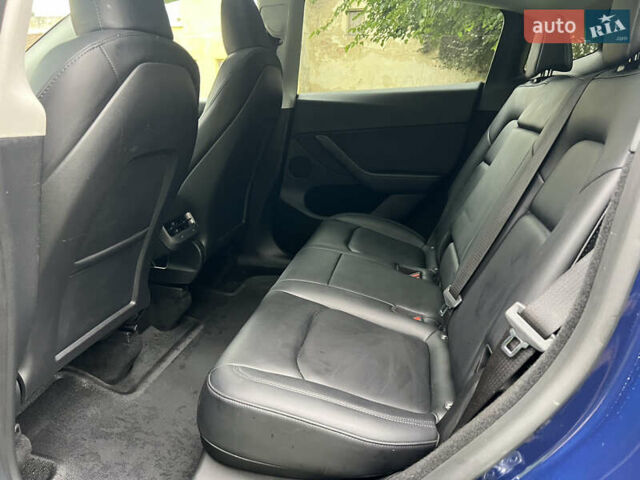 Синий Тесла Model Y, объемом двигателя 0 л и пробегом 37 тыс. км за 27270 $, фото 25 на Automoto.ua