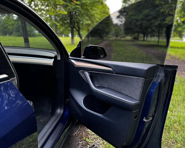 Синий Тесла Model Y, объемом двигателя 0 л и пробегом 26 тыс. км за 19900 $, фото 6 на Automoto.ua