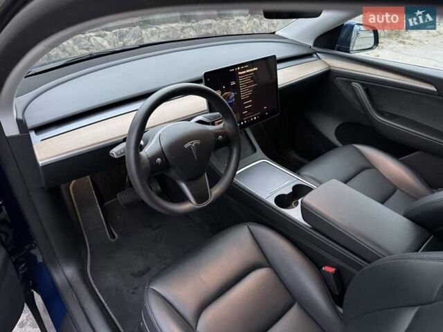 Синий Тесла Model Y, объемом двигателя 0 л и пробегом 35 тыс. км за 34999 $, фото 17 на Automoto.ua