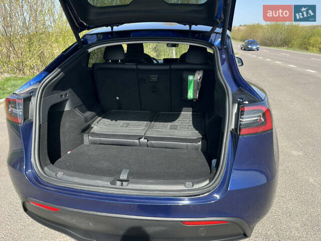 Синий Тесла Model Y, объемом двигателя 0 л и пробегом 28 тыс. км за 28819 $, фото 12 на Automoto.ua