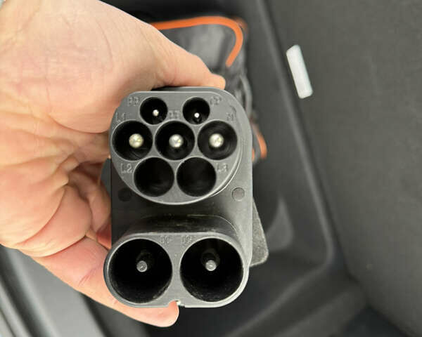 Синий Тесла Model Y, объемом двигателя 0 л и пробегом 36 тыс. км за 31000 $, фото 48 на Automoto.ua