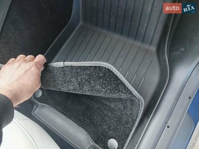 Синій Тесла Model Y, об'ємом двигуна 0 л та пробігом 27 тис. км за 27200 $, фото 6 на Automoto.ua