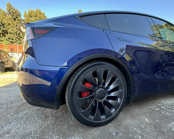 Синий Тесла Model Y, объемом двигателя 0 л и пробегом 47 тыс. км за 30100 $, фото 4 на Automoto.ua