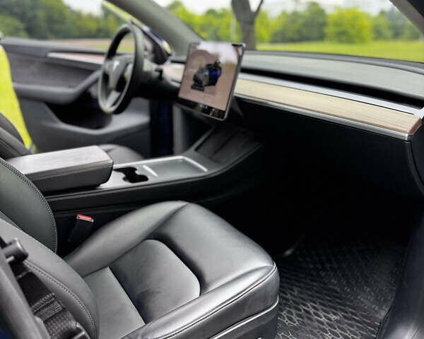 Синий Тесла Model Y, объемом двигателя 0 л и пробегом 26 тыс. км за 19900 $, фото 11 на Automoto.ua