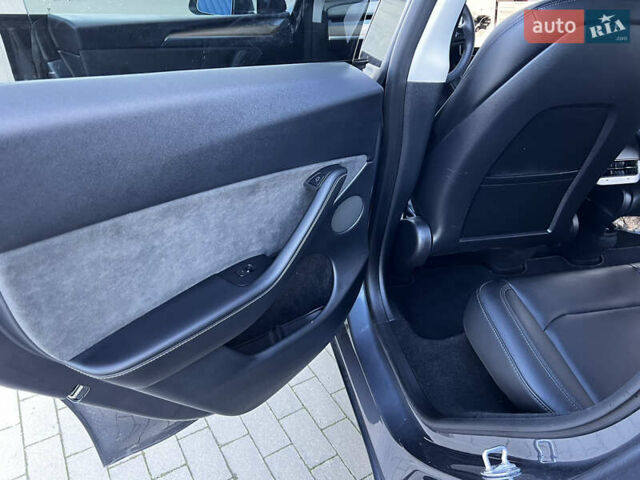 Синий Тесла Model Y, объемом двигателя 0 л и пробегом 38 тыс. км за 33000 $, фото 8 на Automoto.ua