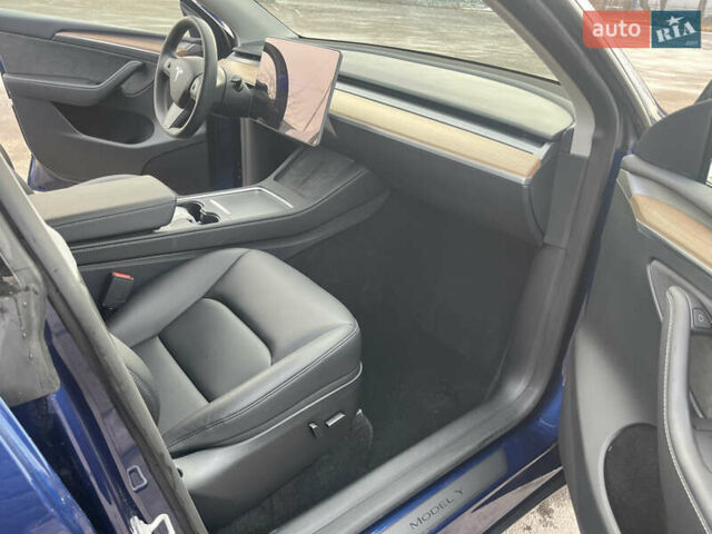 Синий Тесла Model Y, объемом двигателя 0 л и пробегом 20 тыс. км за 32500 $, фото 5 на Automoto.ua