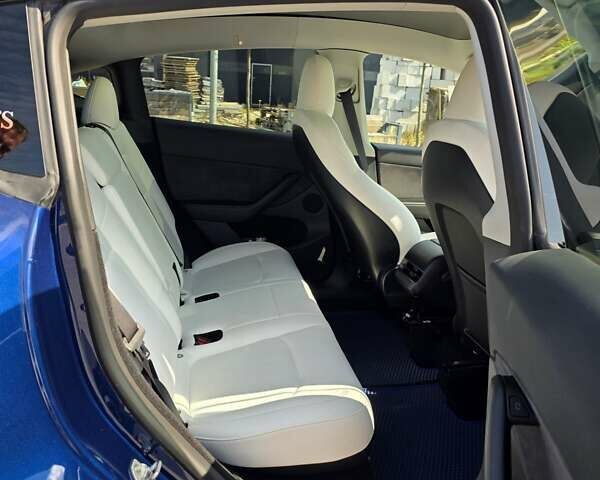 Синий Тесла Model Y, объемом двигателя 0 л и пробегом 42 тыс. км за 26500 $, фото 7 на Automoto.ua