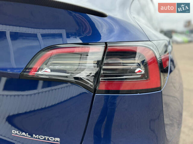 Синий Тесла Model Y, объемом двигателя 0 л и пробегом 36 тыс. км за 31000 $, фото 32 на Automoto.ua