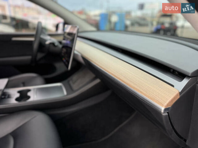 Синий Тесла Model Y, объемом двигателя 0 л и пробегом 36 тыс. км за 31000 $, фото 66 на Automoto.ua