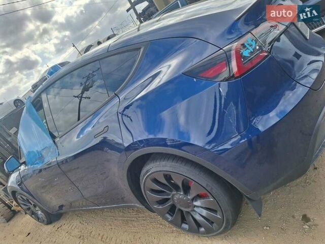 Синий Тесла Model Y, объемом двигателя 0 л и пробегом 37 тыс. км за 23000 $, фото 5 на Automoto.ua