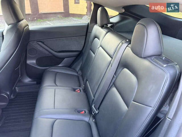 Синий Тесла Model Y, объемом двигателя 0 л и пробегом 27 тыс. км за 28100 $, фото 16 на Automoto.ua