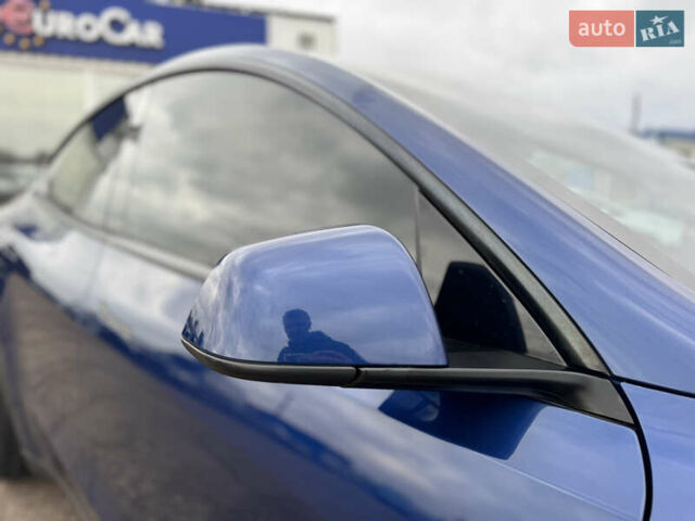 Синий Тесла Model Y, объемом двигателя 0 л и пробегом 36 тыс. км за 31000 $, фото 26 на Automoto.ua