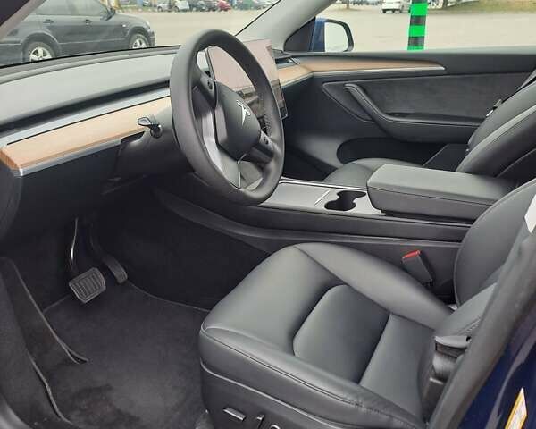 Синий Тесла Model Y, объемом двигателя 0 л и пробегом 34 тыс. км за 29150 $, фото 3 на Automoto.ua
