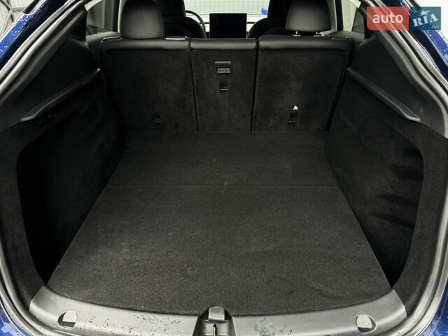 Синий Тесла Model Y, объемом двигателя 0 л и пробегом 4 тыс. км за 33000 $, фото 8 на Automoto.ua