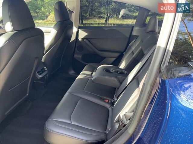 Синий Тесла Model Y, объемом двигателя 0 л и пробегом 30 тыс. км за 29000 $, фото 15 на Automoto.ua