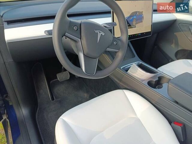 Синий Тесла Model Y, объемом двигателя 0 л и пробегом 18 тыс. км за 29000 $, фото 6 на Automoto.ua