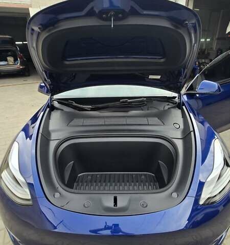 Синий Тесла Model Y, объемом двигателя 0 л и пробегом 9 тыс. км за 35000 $, фото 14 на Automoto.ua