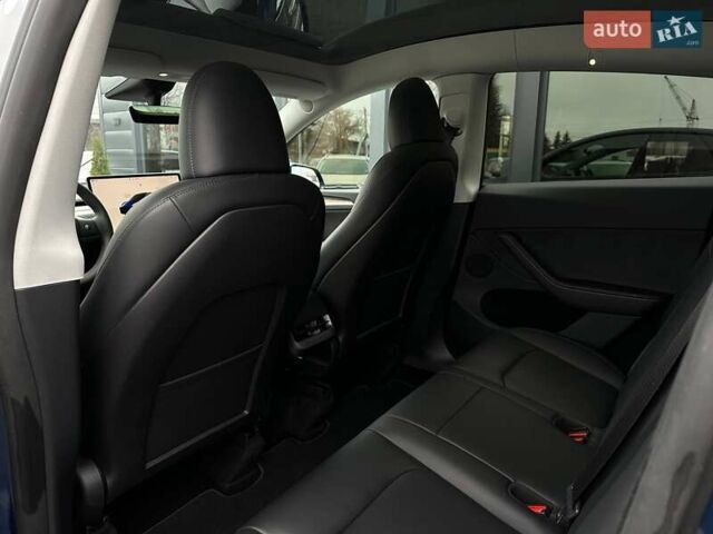 Синий Тесла Model Y, объемом двигателя 0 л и пробегом 10 тыс. км за 30494 $, фото 68 на Automoto.ua