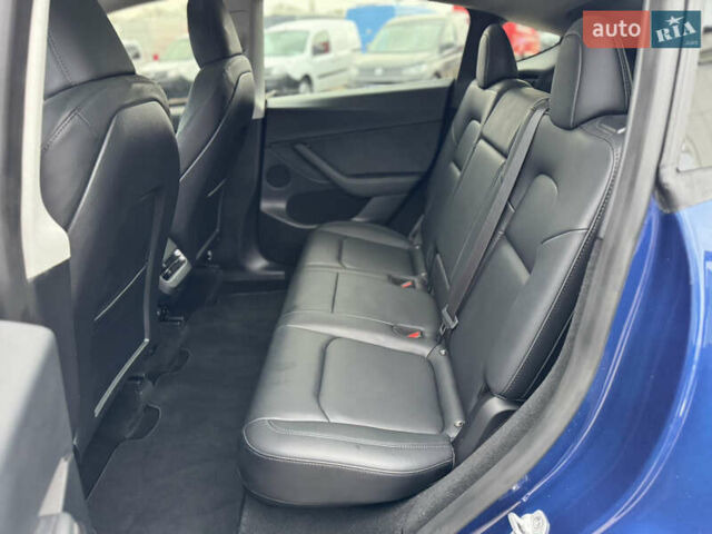 Синий Тесла Model Y, объемом двигателя 0 л и пробегом 36 тыс. км за 31000 $, фото 51 на Automoto.ua