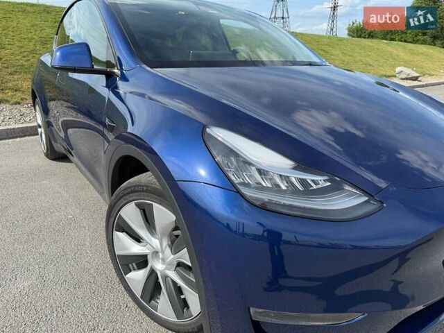 Синий Тесла Model Y, объемом двигателя 0 л и пробегом 40 тыс. км за 26999 $, фото 1 на Automoto.ua
