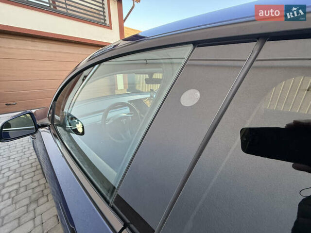 Синий Тесла Model Y, объемом двигателя 0 л и пробегом 27 тыс. км за 28100 $, фото 41 на Automoto.ua