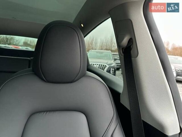 Синий Тесла Model Y, объемом двигателя 0 л и пробегом 10 тыс. км за 30494 $, фото 87 на Automoto.ua