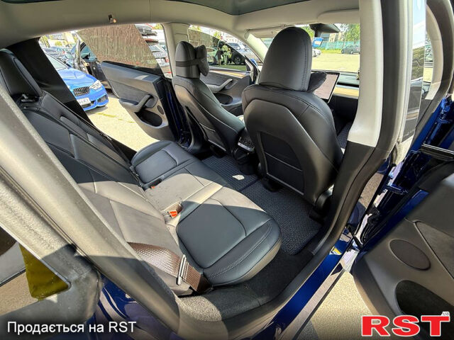 Синий Тесла Model Y, объемом двигателя 0 л и пробегом 26 тыс. км за 30000 $, фото 13 на Automoto.ua