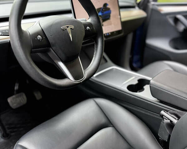 Синий Тесла Model Y, объемом двигателя 0 л и пробегом 26 тыс. км за 19900 $, фото 9 на Automoto.ua