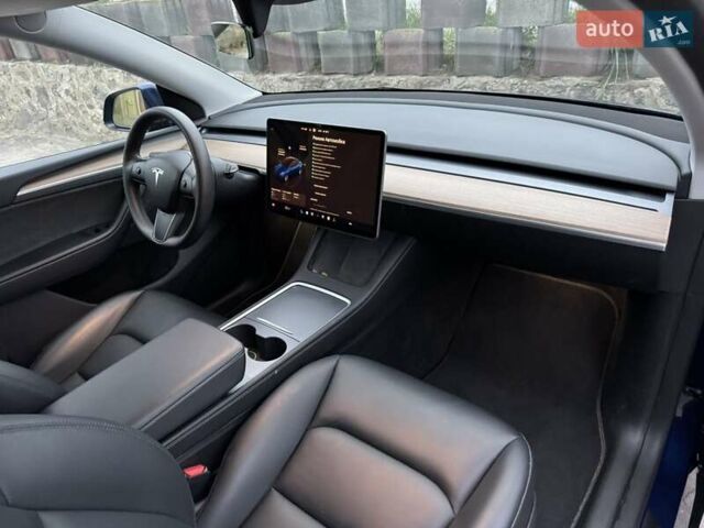 Синий Тесла Model Y, объемом двигателя 0 л и пробегом 35 тыс. км за 34999 $, фото 16 на Automoto.ua