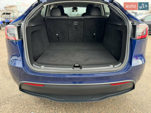 Синий Тесла Model Y, объемом двигателя 0 л и пробегом 36 тыс. км за 31000 $, фото 40 на Automoto.ua