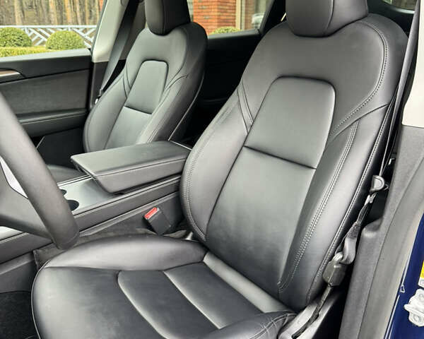 Синий Тесла Model Y, объемом двигателя 0 л и пробегом 17 тыс. км за 32500 $, фото 29 на Automoto.ua