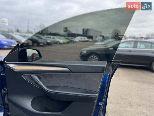 Синий Тесла Model Y, объемом двигателя 0 л и пробегом 36 тыс. км за 31000 $, фото 74 на Automoto.ua