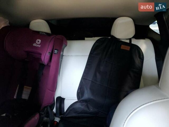 Синий Тесла Model Y, объемом двигателя 0 л и пробегом 23 тыс. км за 23000 $, фото 9 на Automoto.ua