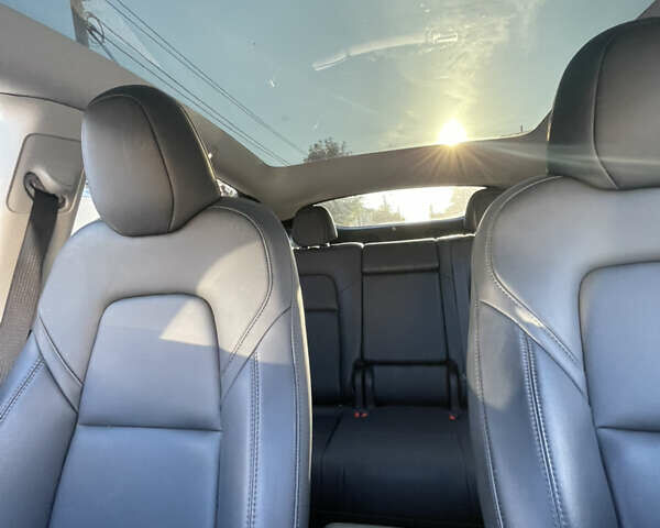 Синий Тесла Model Y, объемом двигателя 0 л и пробегом 55 тыс. км за 30500 $, фото 14 на Automoto.ua