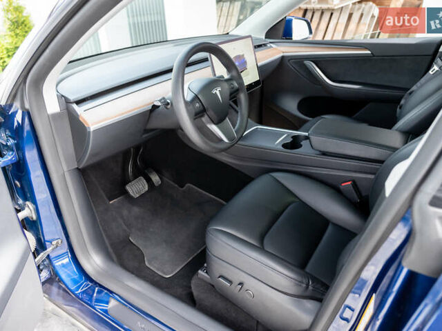 Синій Тесла Model Y, об'ємом двигуна 0 л та пробігом 55 тис. км за 27200 $, фото 17 на Automoto.ua