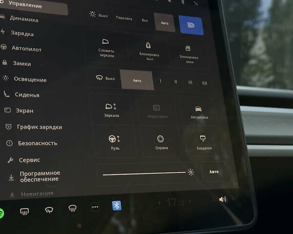 Синий Тесла Model Y, объемом двигателя 0 л и пробегом 12 тыс. км за 29000 $, фото 16 на Automoto.ua