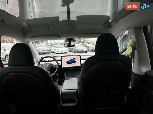 Синий Тесла Model Y, объемом двигателя 0 л и пробегом 10 тыс. км за 30494 $, фото 27 на Automoto.ua