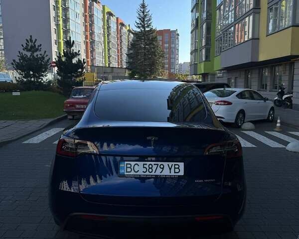 Синий Тесла Model Y, объемом двигателя 0 л и пробегом 27 тыс. км за 29499 $, фото 3 на Automoto.ua