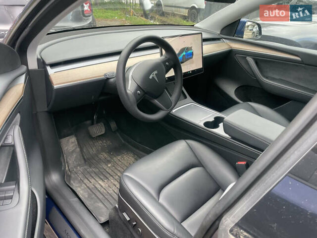 Синий Тесла Model Y, объемом двигателя 0 л и пробегом 41 тыс. км за 28500 $, фото 10 на Automoto.ua