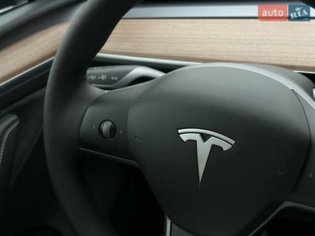 Синий Тесла Model Y, объемом двигателя 0 л и пробегом 10 тыс. км за 30994 $, фото 60 на Automoto.ua