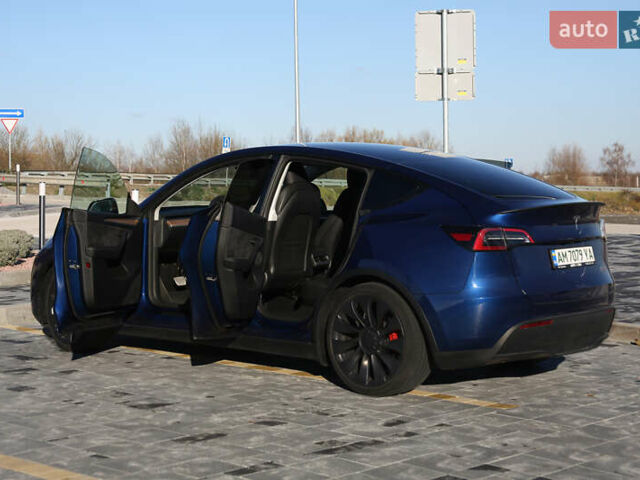 Синий Тесла Model Y, объемом двигателя 0 л и пробегом 19 тыс. км за 33900 $, фото 3 на Automoto.ua