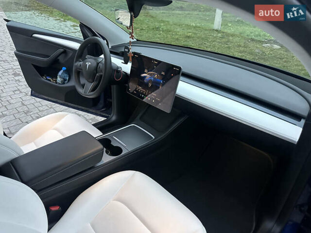 Синий Тесла Model Y, объемом двигателя 0 л и пробегом 47 тыс. км за 32000 $, фото 13 на Automoto.ua