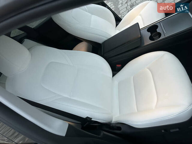 Синий Тесла Model Y, объемом двигателя 0 л и пробегом 47 тыс. км за 32000 $, фото 12 на Automoto.ua