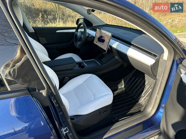 Синий Тесла Model Y, объемом двигателя 0 л и пробегом 10 тыс. км за 32500 $, фото 14 на Automoto.ua