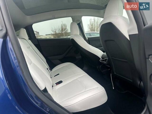 Синий Тесла Model Y, объемом двигателя 0 л и пробегом 27 тыс. км за 25999 $, фото 14 на Automoto.ua