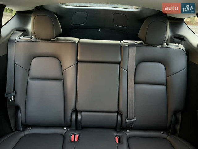 Синий Тесла Model Y, объемом двигателя 0 л и пробегом 13 тыс. км за 29500 $, фото 41 на Automoto.ua