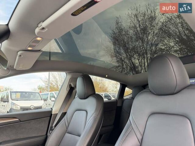 Синий Тесла Model Y, объемом двигателя 0 л и пробегом 8 тыс. км за 31900 $, фото 19 на Automoto.ua