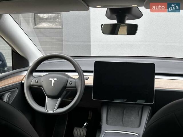 Синий Тесла Model Y, объемом двигателя 0 л и пробегом 12 тыс. км за 33999 $, фото 13 на Automoto.ua